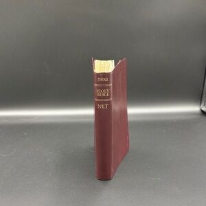 Tyndale NLT Holy Bible in Burgundy